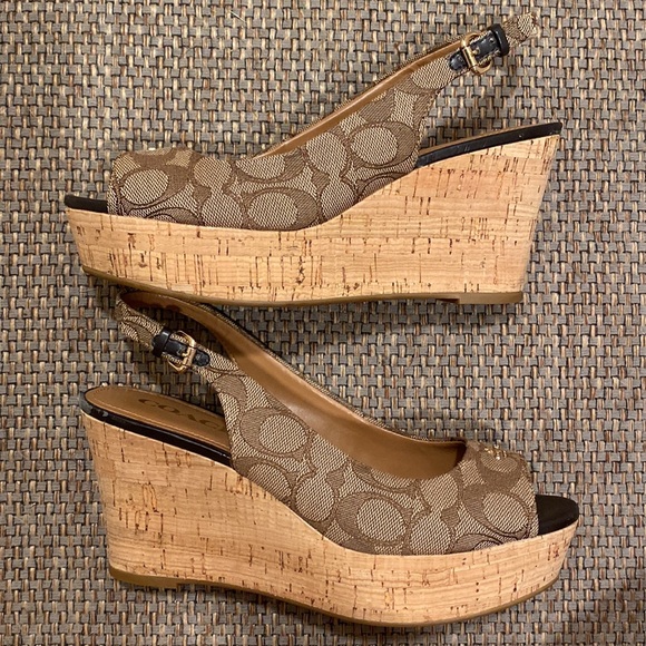 Coach 7.5 Khaki Signature Cork Wedge Sandals - Picture 7 of 12